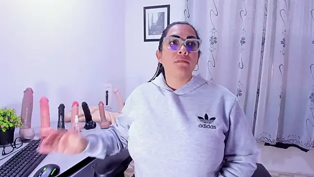 MelissaaCortes online show from February 2026 01:08:01 PM