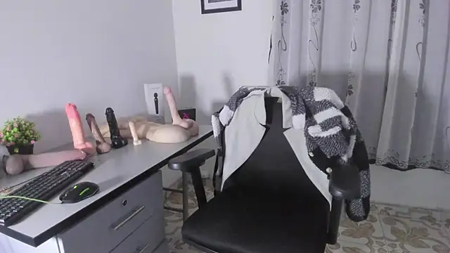 MelissaaCortes online show from November 2025 10:47:01 PM