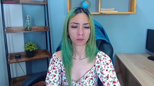 Snapshot of Erika_Stevens chatting on November 2025 02:53:02 PM Erika Stevens online show from November 2025 02:53:02 PM