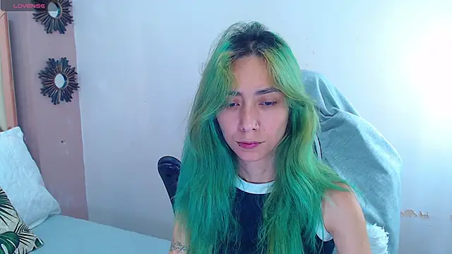 Erika Stevens online show from October 2025 08:32:02 PM