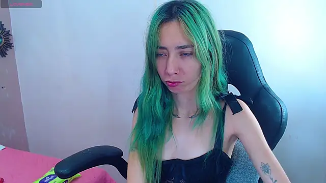 Erika Stevens online show from October 2025 08:02:01 PM