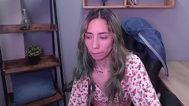 Snapshot of Erika_Stevens chatting on November 2025 12:55:01 AM Erika Stevens online show from November 2025 12:55:01 AM