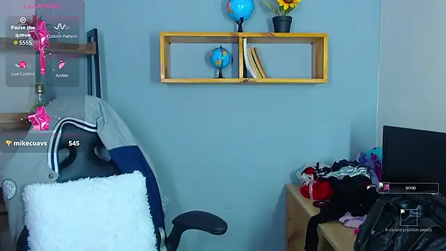 Erika Stevens online show from October 2025 04:42:02 PM
