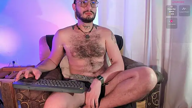 Snapshot of axel_giracr chatting on July 2026 06:16:02 PM axel giracr online show from July 2026 06:16:02 PM