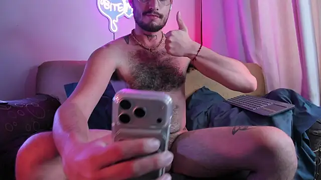 axel giracr online show from November 2025 07:36:01 PM