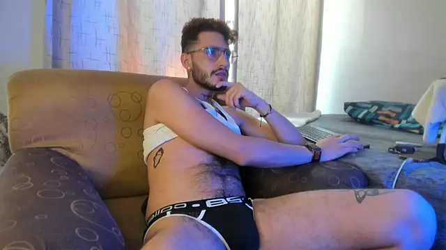 Snapshot of axel_giracr chatting on January 2025 08:34:02 PM axel giracr online show from January 2025 08:34:02 PM