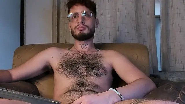 Snapshot of axel_giracr chatting on February 2025 10:42:02 PM axel giracr online show from February 2025 10:42:02 PM