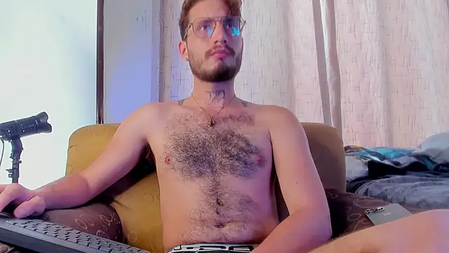 Snapshot of axel_giracr chatting on March 2025 07:17:01 PM axel giracr online show from March 2025 07:17:01 PM