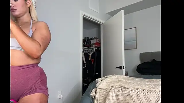 ElenaErickson online show from January 2026 08:36:02 PM