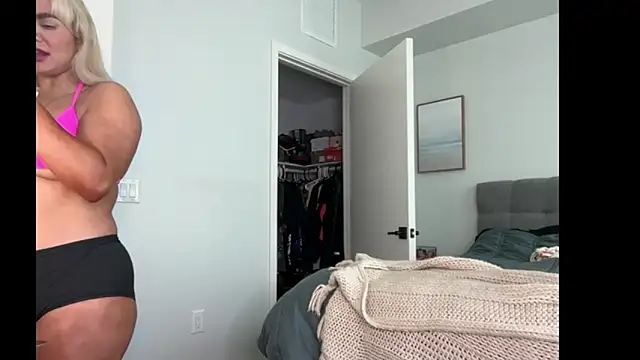 ElenaErickson online show from January 2026 08:45:01 PM