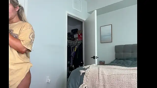 ElenaErickson online show from February 2026 08:52:02 PM