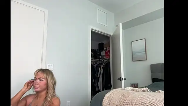 ElenaErickson online show from June 2026 08:46:02 PM