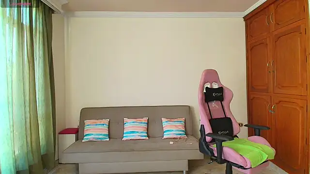 lili jade222 online show from January 2026 03:48:02 PM