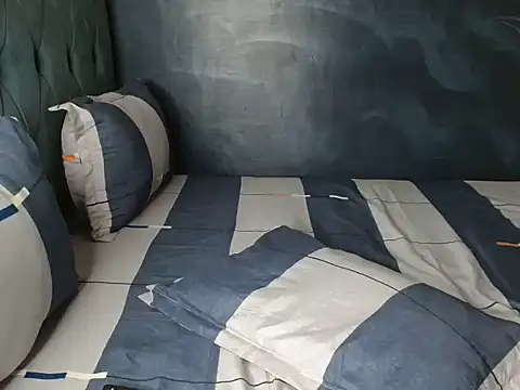 Snapshot of FaeMDom2 chatting on November 2025 03:05:01 PM FaeMDom2 online show from November 2025 03:05:01 PM