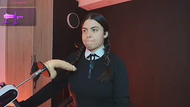  WednesdayFriday  online show from September 2025 05:24:01 PM