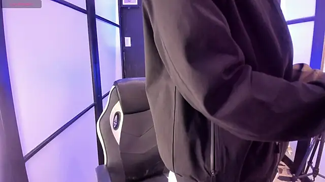 Snapshot of JacksonMuller_ chatting on November 2025 01:48:02 PM JacksonMuller online show from November 2025 01:48:02 PM