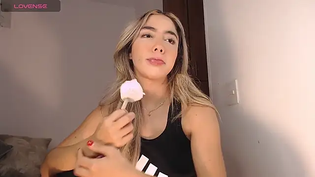 Snapshot of Marian_se chatting on January 2026 06:15:02 PM Marian se online show from January 2026 06:15:02 PM