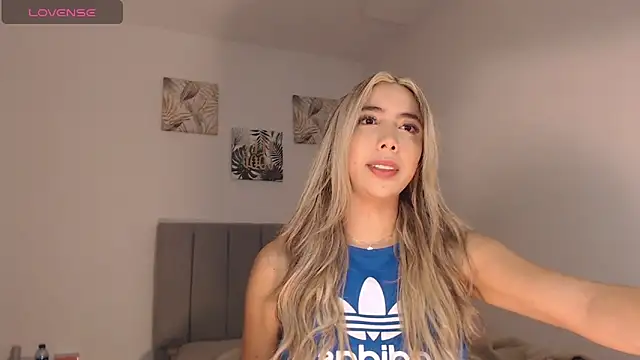 Snapshot of Marian_se chatting on February 2026 10:43:02 PM Marian se online show from February 2026 10:43:02 PM