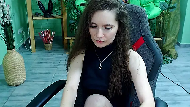 Miss Barbara  online show from March 2025 10:08:01 PM