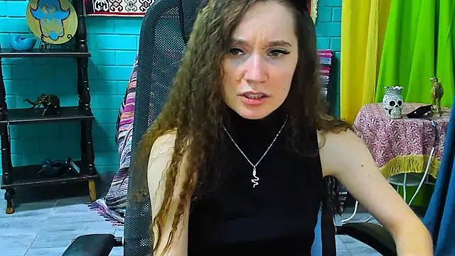 Miss Barbara  online show from March 2025 04:01:01 PM