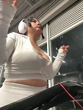 Nathcurly  online show from April 2026 01:34:02 AM