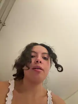 Nathcurly  online show from April 2026 02:29:01 AM