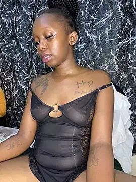 Snapshot of Sexy_barb2 chatting on April 2026 06:25:02 PM Sexy barb2 online show from April 2026 06:25:02 PM