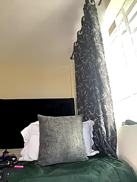 Snapshot of Sexy_barb2 chatting on December 2025 08:13:02 AM Sexy barb2 online show from December 2025 08:13:02 AM