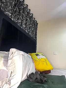 Snapshot of Sexy_barb2 chatting on November 2025 06:33:02 PM Sexy barb2 online show from November 2025 06:33:02 PM