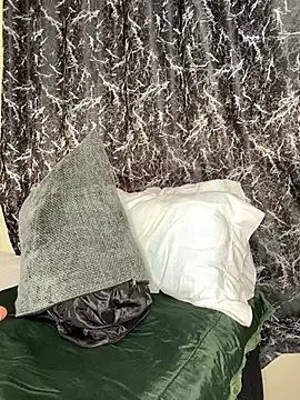 Snapshot of Sexy_barb2 chatting on February 2026 08:14:01 AM Sexy barb2 online show from February 2026 08:14:01 AM