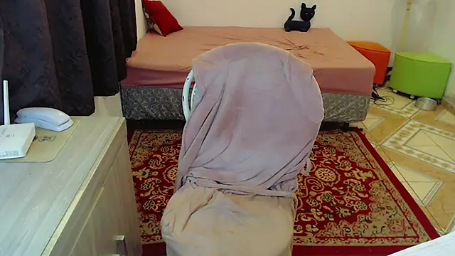 Sophie Fantasys online show from May 2026 02:04:02 AM