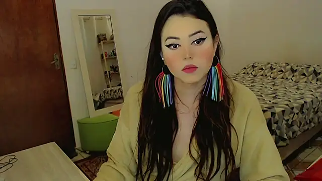 Snapshot of Sophie_Fantasys chatting on July 2026 05:13:02 PM Sophie Fantasys online show from July 2026 05:13:02 PM