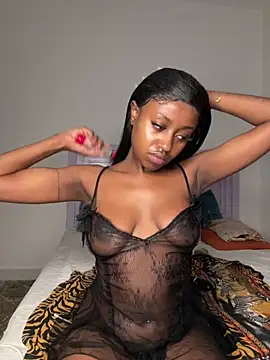 hot daily online show from December 2025 12:22:02 PM