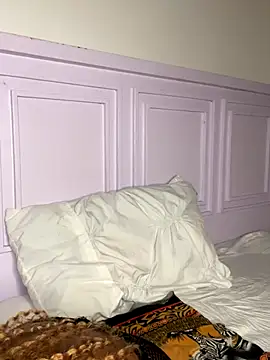 hot daily online show from December 2025 09:36:02 PM