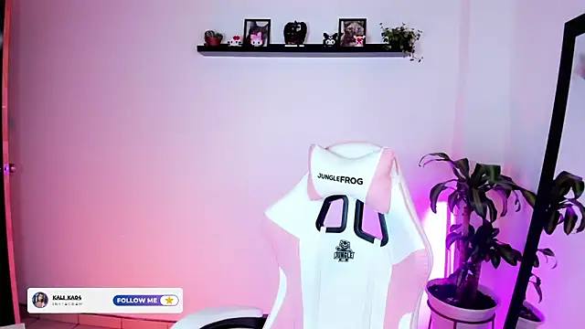 kali ka  online show from November 2025 02:44:02 AM