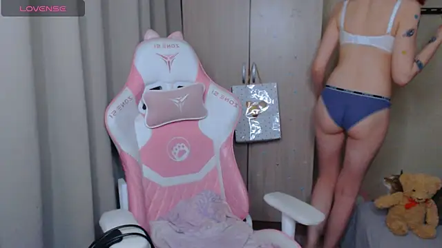 LeahGottty online show from October 2025 10:32:02 PM