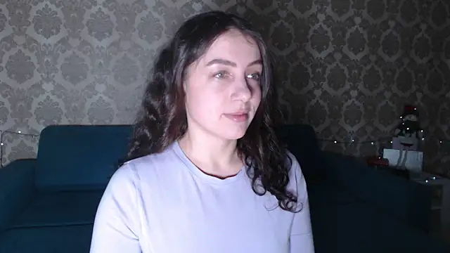 Louise Lavender online show from December 2024 10:36:02 AM