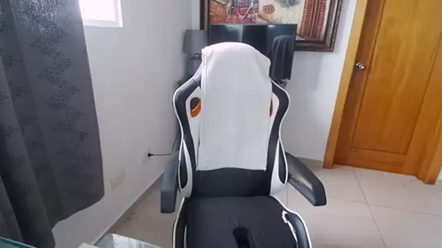 YourHotGreg online show from November 2025 06:34:02 PM