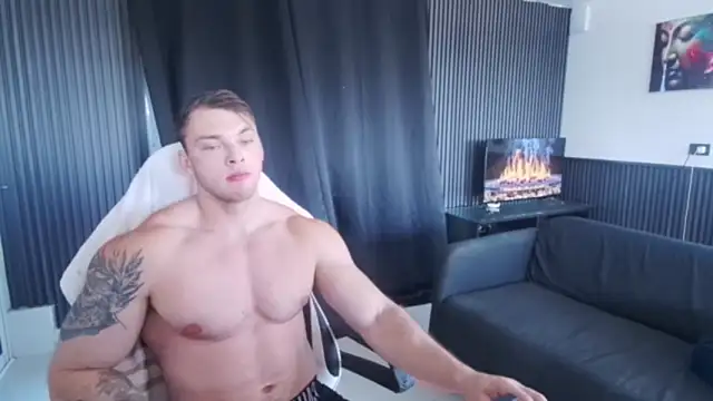YourHotGreg online show from May 2026 08:05:01 PM