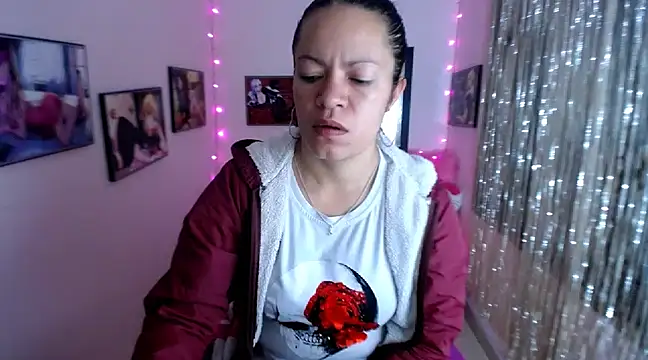 Cristal w online show from February 2025 12:38:01 PM