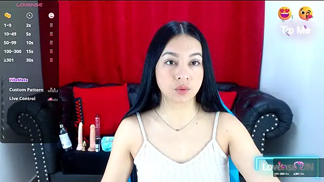 Snapshot of Lila_Pinky chatting on February 2025 02:21:01 PM Lila Pinky online show from February 2025 02:21:01 PM