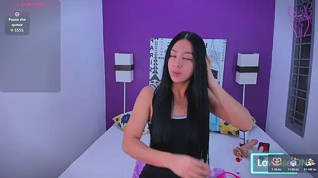 Lila Pinky online show from October 2025 11:54:01 AM