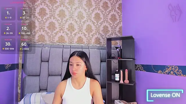 Lila Pinky online show from November 2025 12:42:02 PM