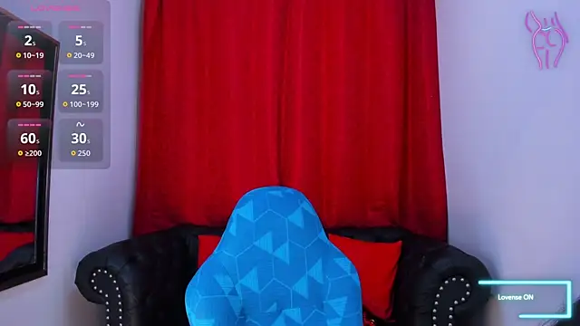 Lila Pinky online show from November 2025 12:38:01 PM