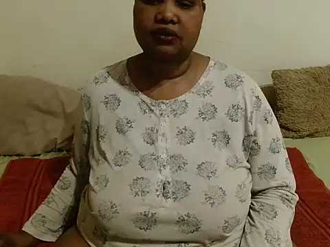 Snapshot of ThickSexyMelons chatting on September 2025 07:43:02 PM ThickSexyMelons online show from September 2025 07:43:02 PM