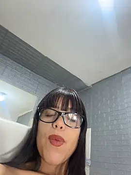 Emma Grace05 online show from July 2026 06:31:02 PM