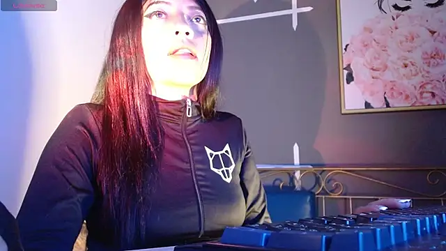 Ey im simone online show from September 2025 08:16:01 PM