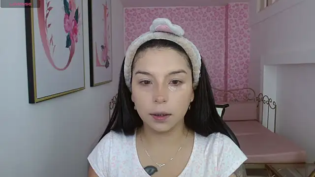 Small naughty  online show from May 2026 01:11:02 PM