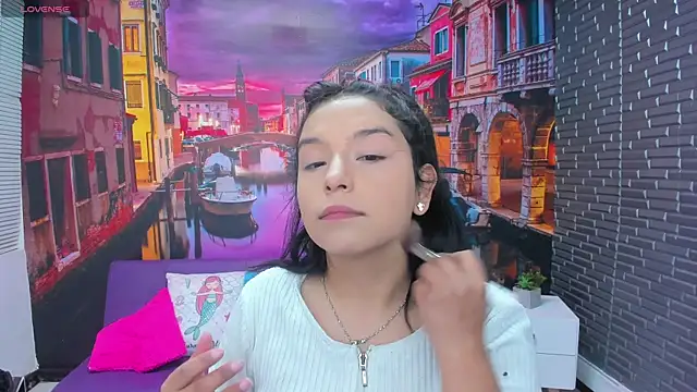 Small naughty  online show from January 2026 01:59:01 PM