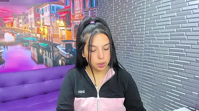 Small naughty  online show from December 2025 01:37:02 PM